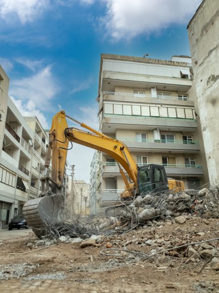 Structure Demolition Service in Eugene