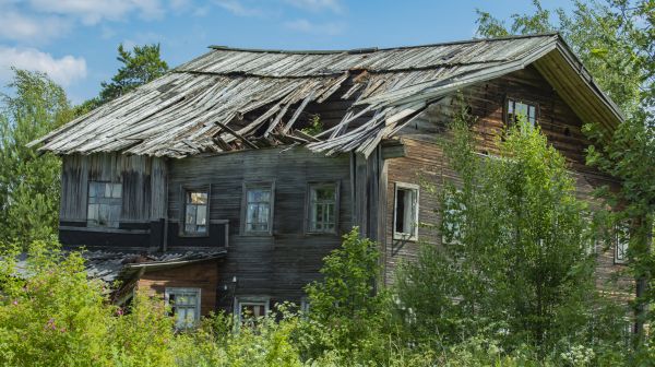 Cottage Demolition in Eugene