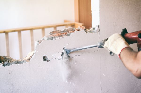 Concrete Wall Removal in Eugene
